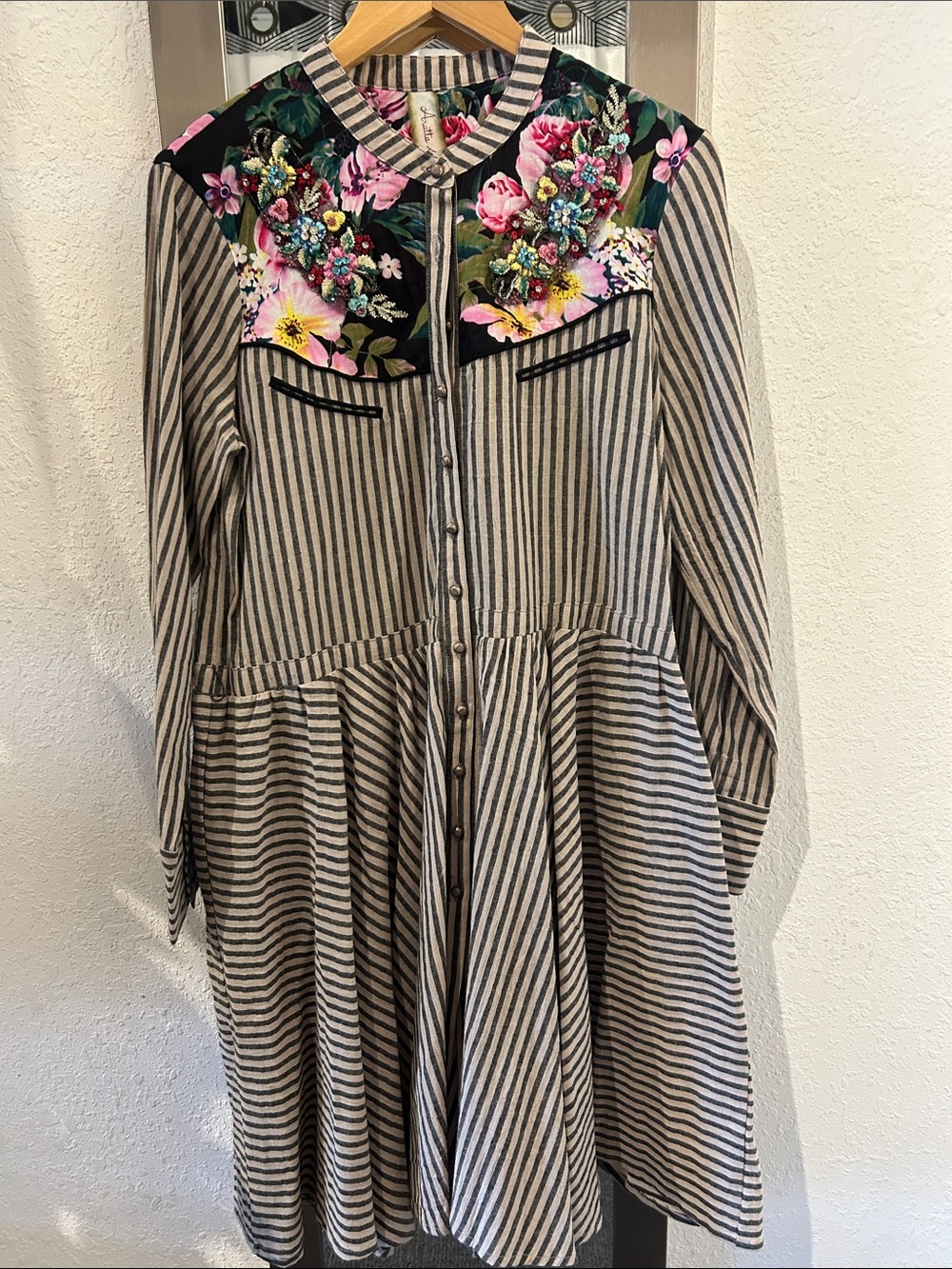 Aratta Silent Journey Beaded Button Up Dress NWOT size Large